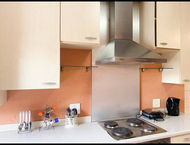 2 BEDROOM PROPERTY TO RENT IN LONEHILL